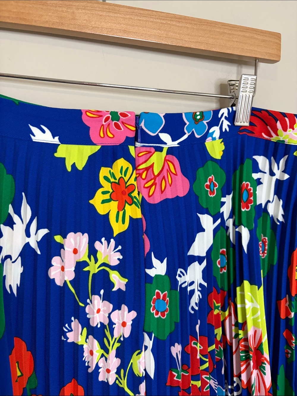 Boden Pleated Midi Skirt Blue Wildflower Cluster mid calf invisible zip Sz 8 - Picture 8 of 10